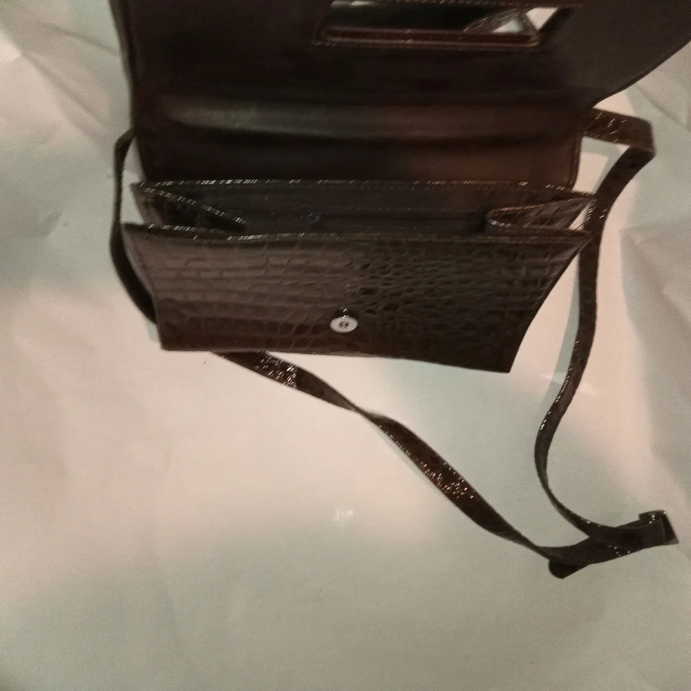 Preview Collection Handbag - Picture 3 of 10